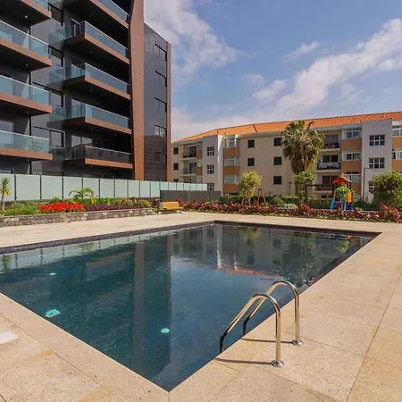 Apartment Modern 2 Bedroom Flat In Condo With Swimming Pool Funchal (Madeira)