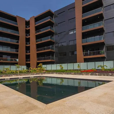 Modern 2 Bedroom Flat In Condo With Swimming Pool Funchal (Madeira)
